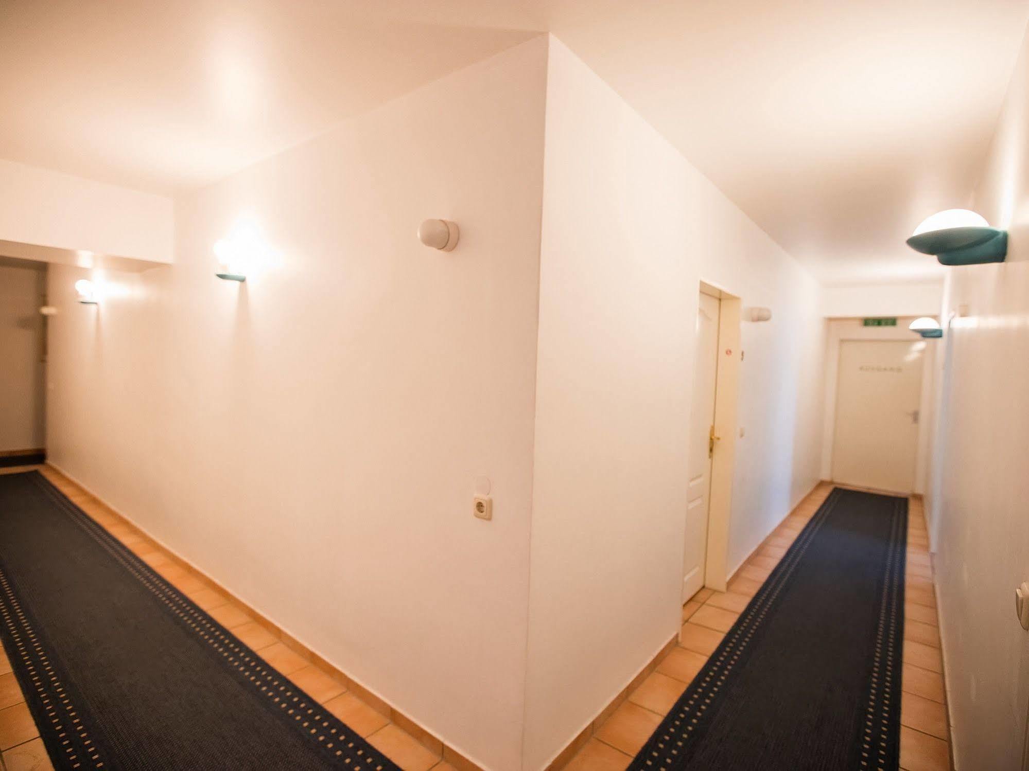 Aparthotel Wettenberg Екстер'єр фото